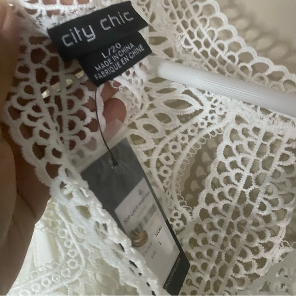 City Chic Martina Lace Blouse in White - Picture 6 of 8